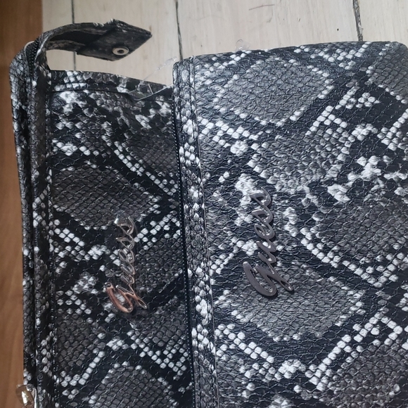 Guess bag (2 pieces) - Picture 3 of 4